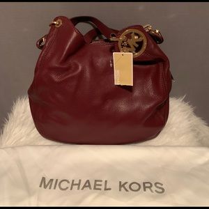 Brand NEW Michael Kor’s Purse. Never used